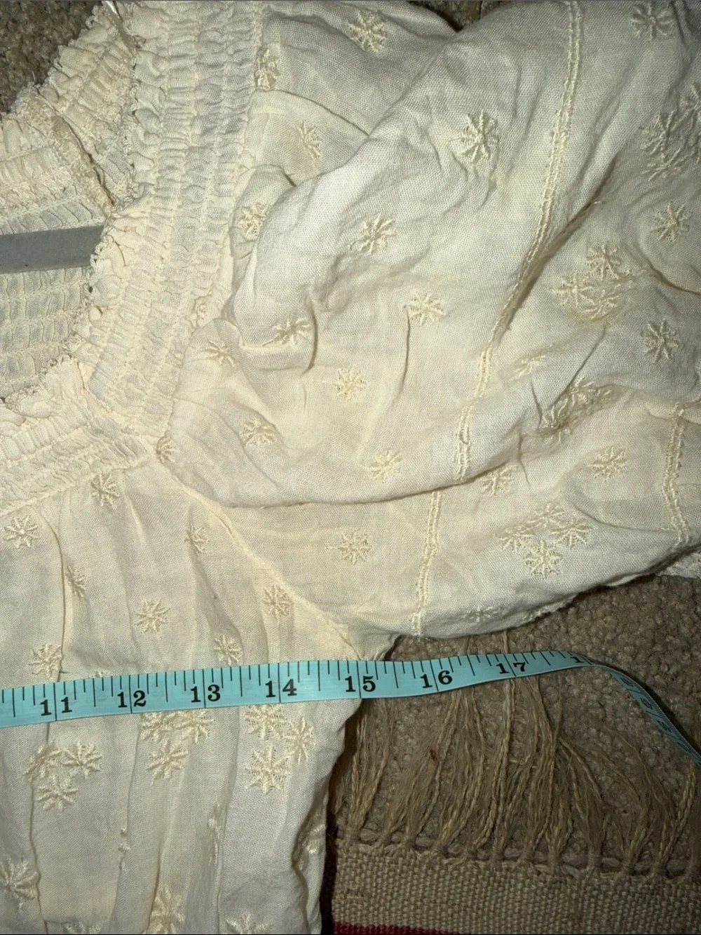 Old Navy lightweight cream